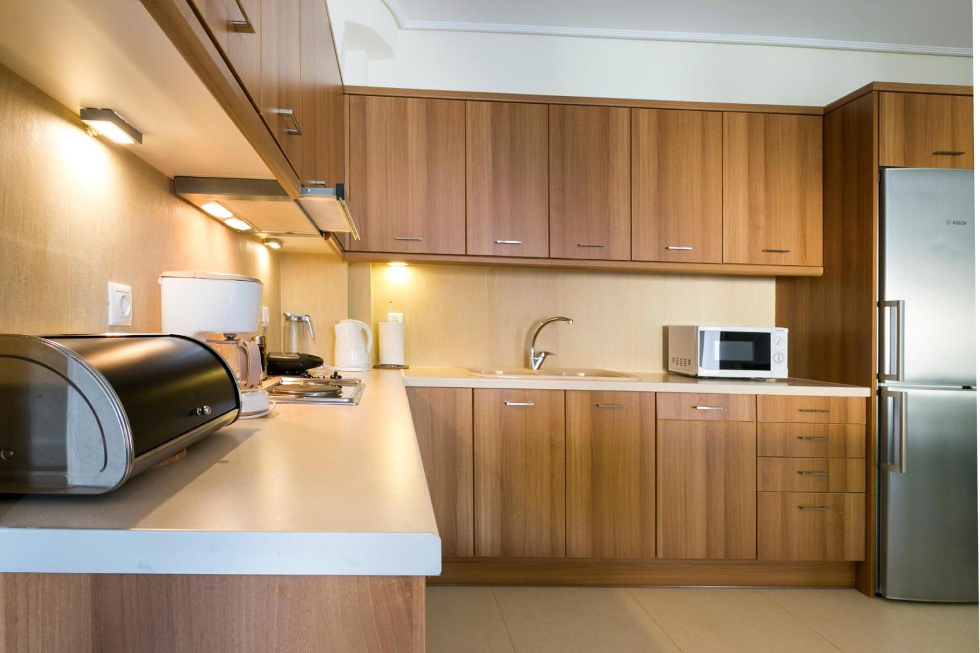 Meliti Waterfront Suites Karavomylos Bagian luar foto