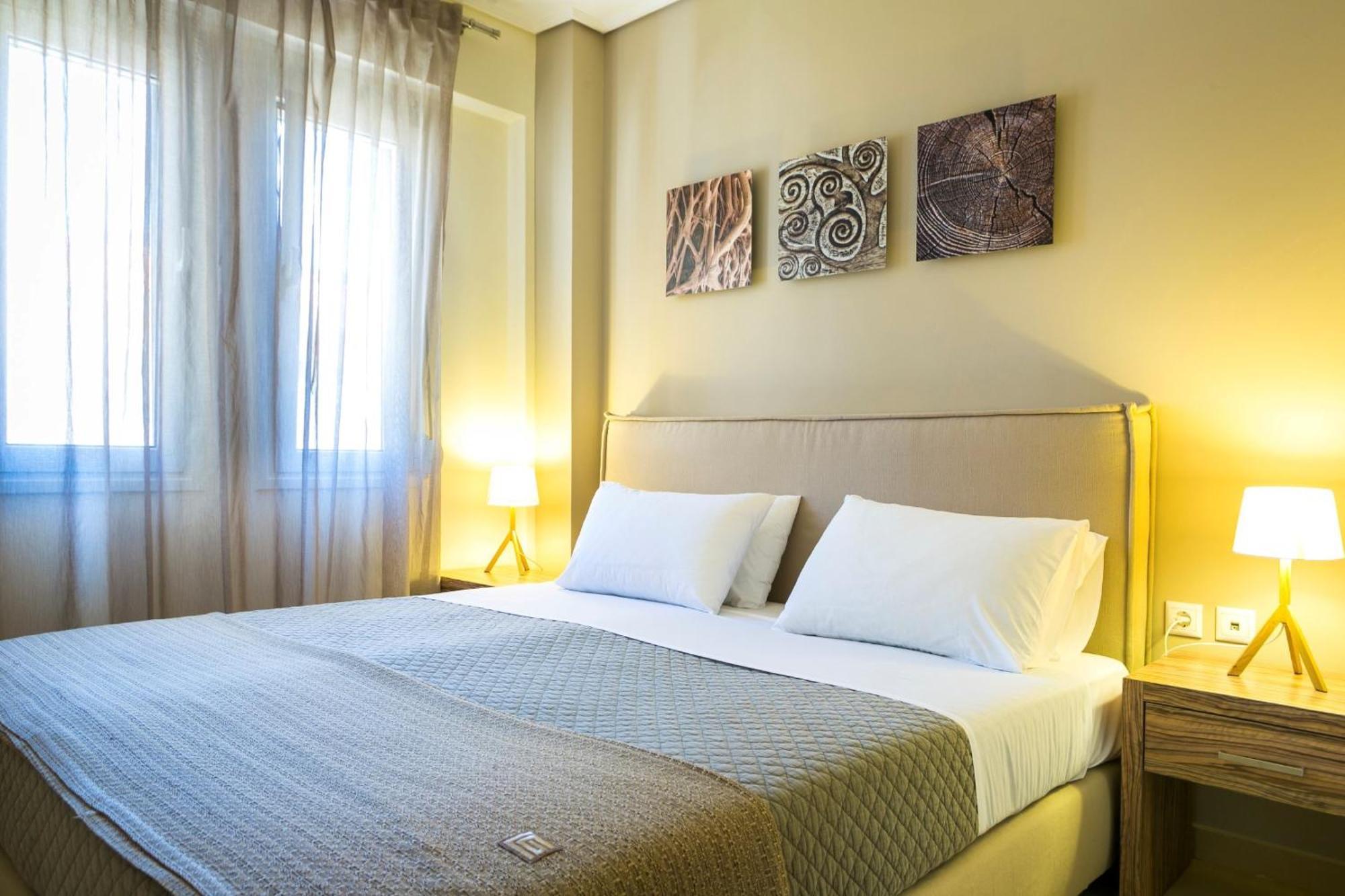 Meliti Waterfront Suites Karavomylos Bagian luar foto