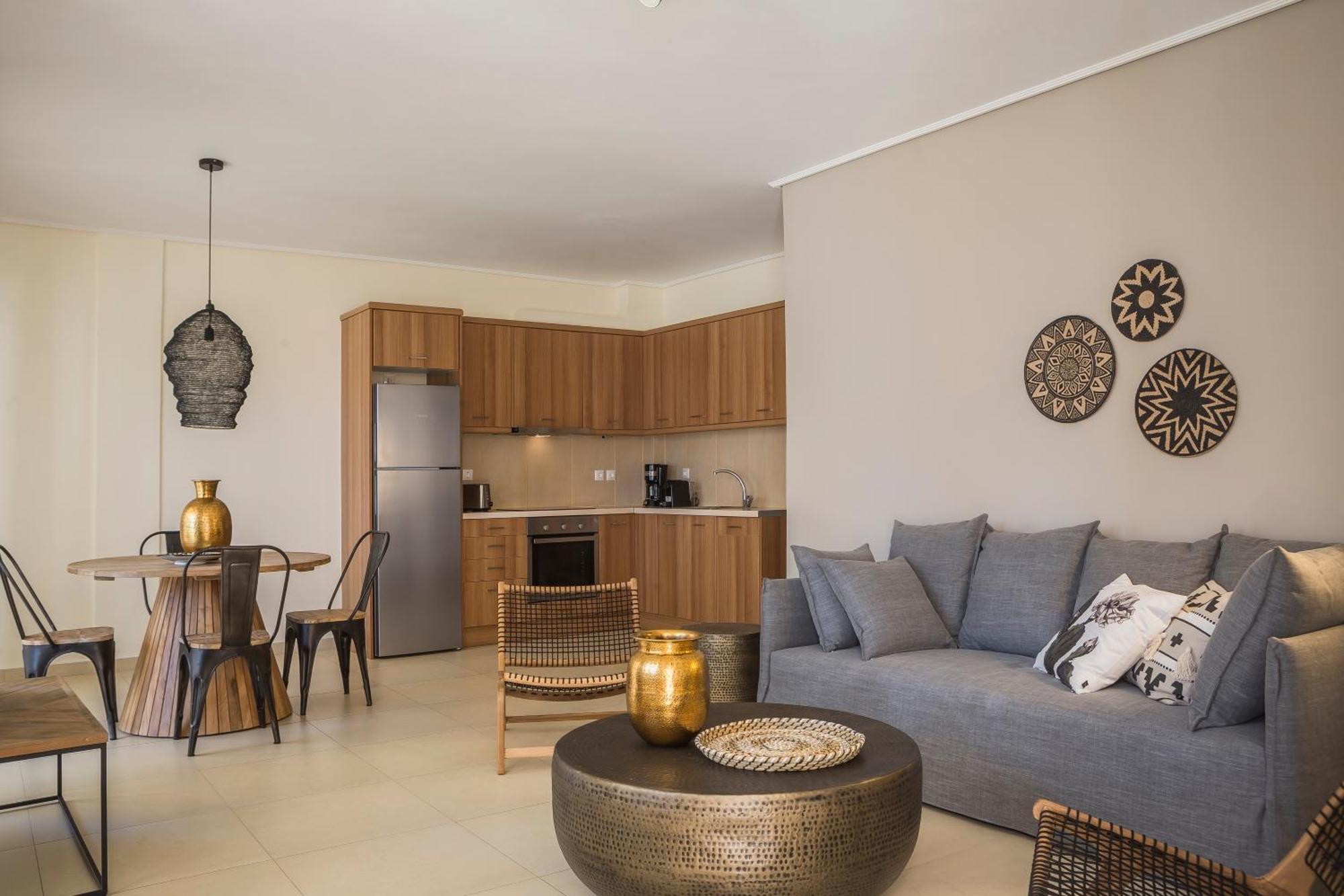 Meliti Waterfront Suites Karavomylos Bagian luar foto