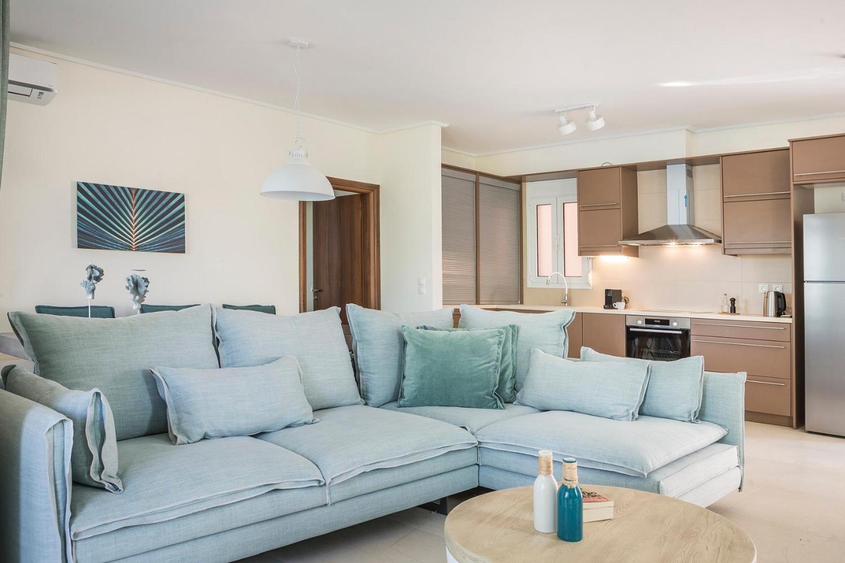 Meliti Waterfront Suites Karavomylos Bagian luar foto