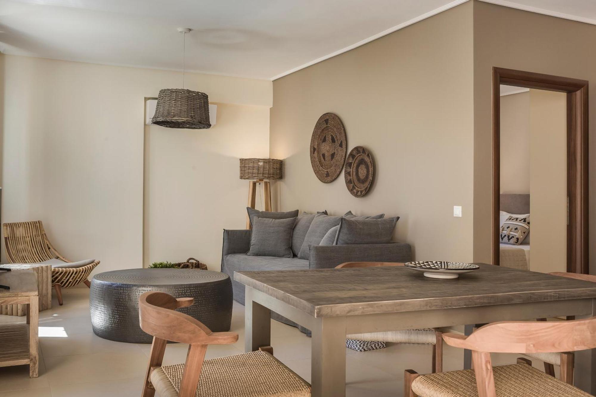 Meliti Waterfront Suites Karavomylos Bagian luar foto