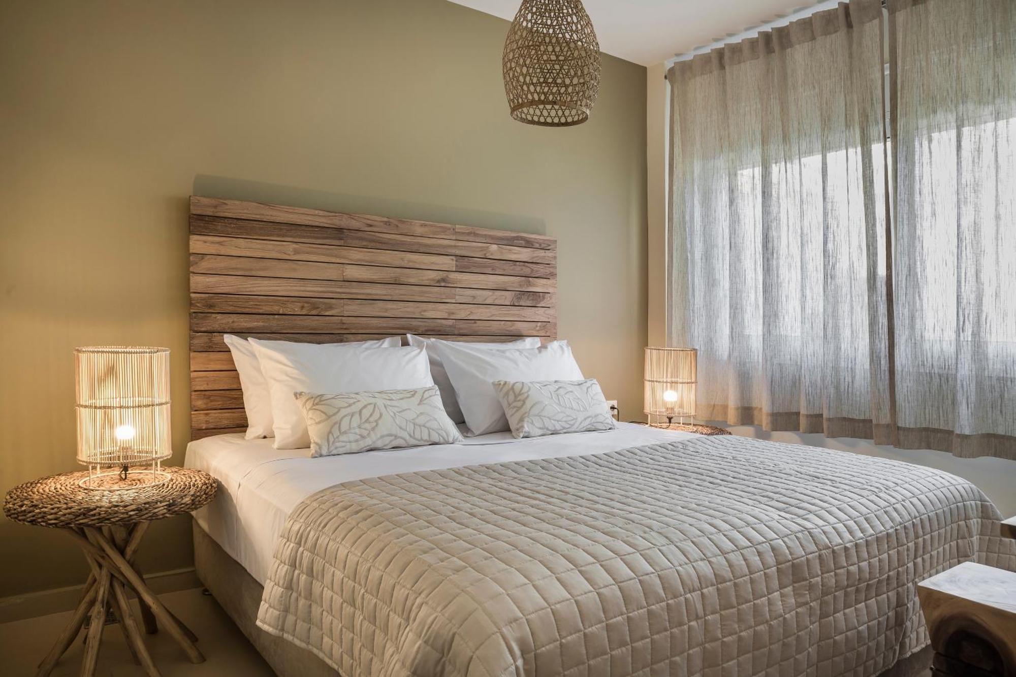 Meliti Waterfront Suites Karavomylos Bagian luar foto